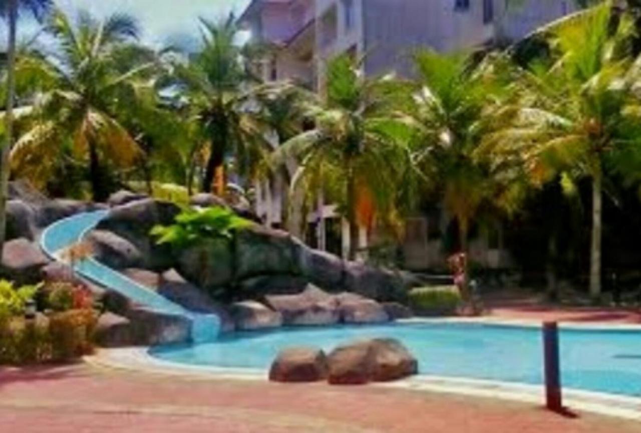 Hagia Medina Muslims Guesthouse Port Dickson Exterior photo